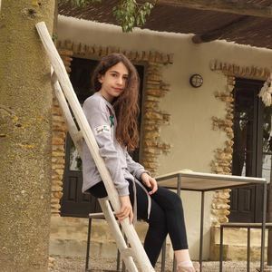 Meet your Posher, Gabi